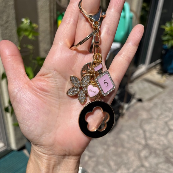 Fashion Inspired Charm Keychain/Bagchai - Pink, Black and Gold - Never been used - Picture 3 of 5